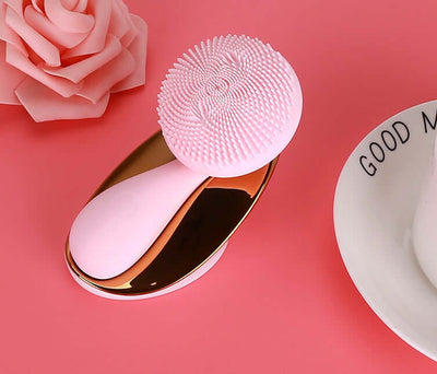 Multifunctional Face Brush for Skincare and Cleansing